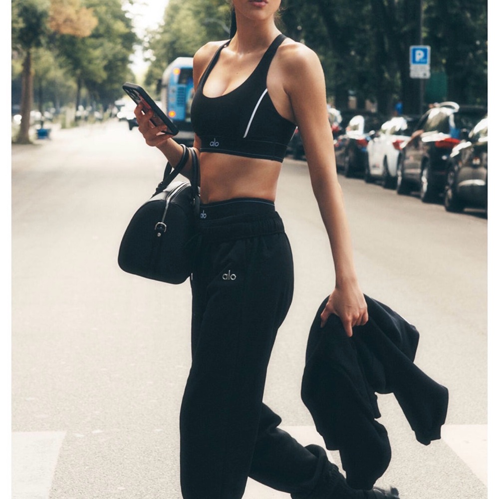 ALO Yoga Black Women's Jogger Pants